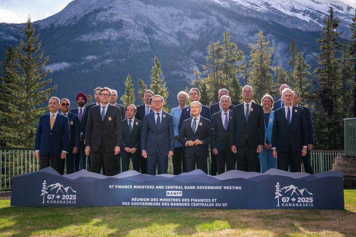 Welcome to Banff, Canada 🇨🇦

Proud to host my #G7 counterparts for key discussions on the global economy and our shared priorities. Let’s get to work!