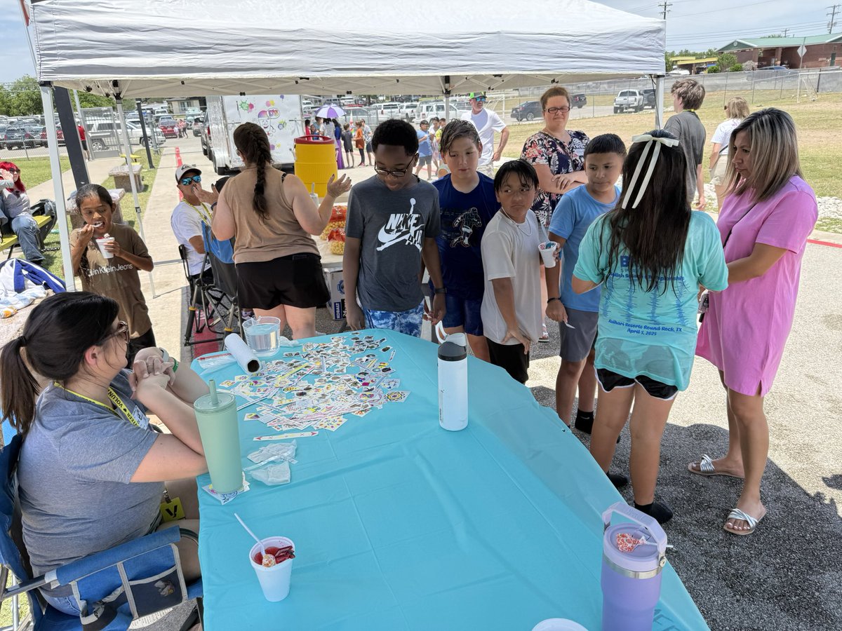 5th grade’s End of Year celebration is off to a great start! Thank you to our PTO and parent volunteers!