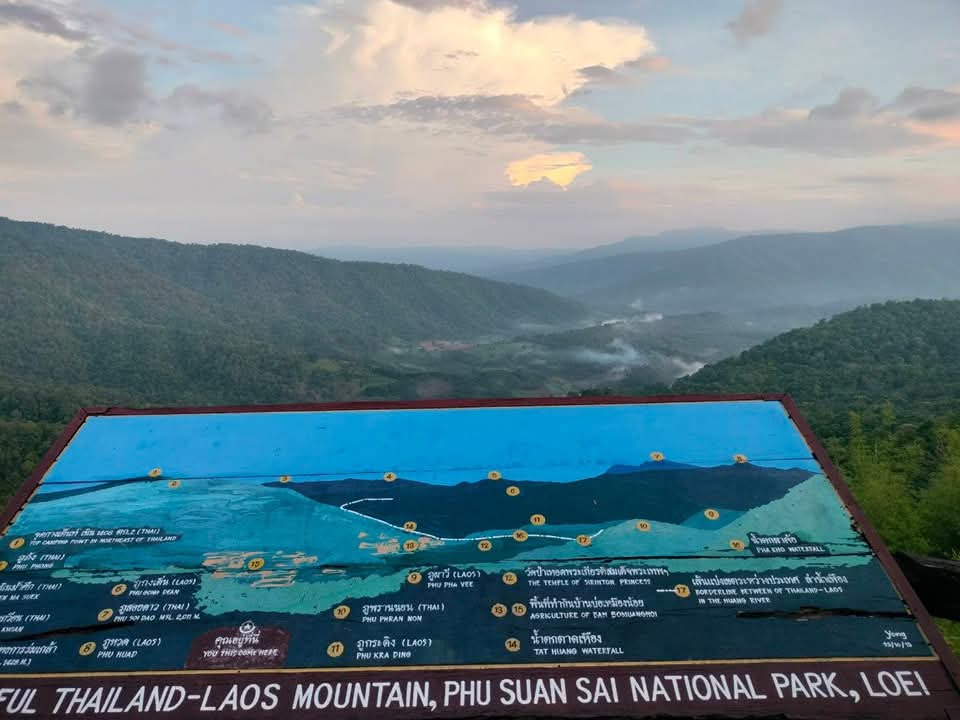 pr_prdnp's tweet photo. "ภูหัวฮ่อม" จุดชมวิวที่สวยที่สุด ของอุทยานแห่งชาติภูสวนทราย จ.เลย เป็นจุดชมพระอาทิตย์ขึ้น และจุดชมทะเลหมอกที่สวยงามอีกแห่งหนึ่งในประเทศไทย

#ภูหัวฮ่อม #อุทยานแห่งชาติภูสวนทราย #เลย #กรมอุทยานแห่งชาติ https://t.co/Fmbei0yq5o