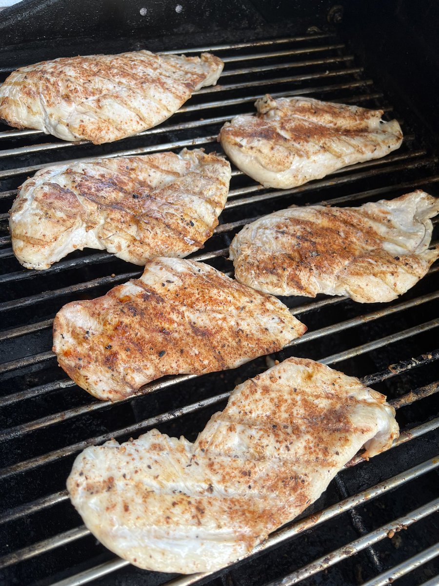 donnydoit's tweet photo. It’s been a minute. #grilledchicken https://t.co/Tc0T4QoDQI