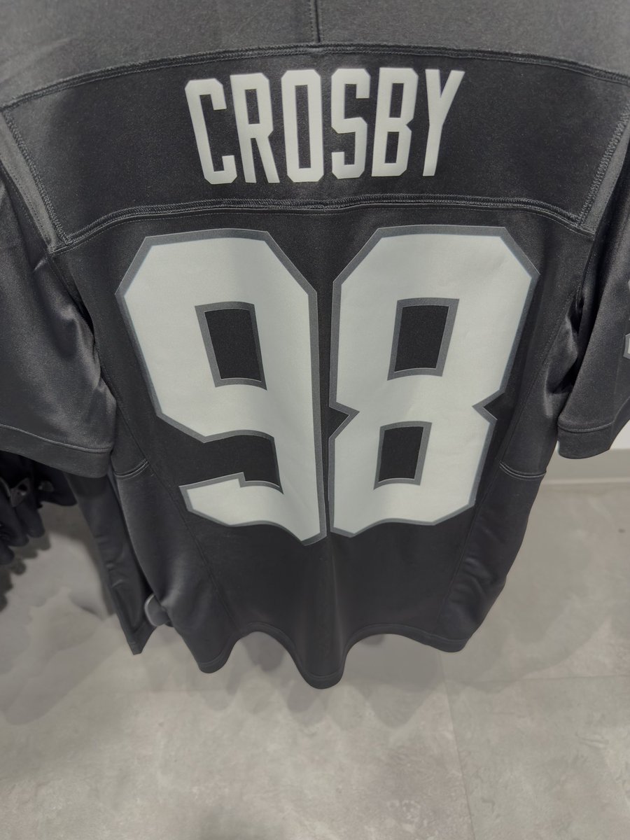 MBDChicago (@mbdchicago) on Twitter photo Maybe I wasn’t paying attention, do the <a href="/Raiders/">Las Vegas Raiders</a> black jersey numbers now have a two color combo? A black outline? If so, don’t like it. <a href="/ToddRadom/">Todd Radom</a> <a href="/UniWatch/">Uni Watch</a> Maybe I wasn’t paying attention, do the <a href="/Raiders/">Las Vegas Raiders</a> black jersey numbers now have a two color combo? A black outline? If so, don’t like it. <a href="/ToddRadom/">Todd Radom</a> <a href="/UniWatch/">Uni Watch</a>