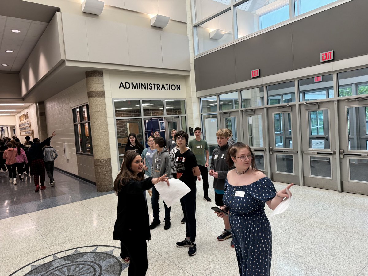 Dr_Maring's tweet photo. Eighth graders visited the high school today!   #glcsHS #glcsMS #gogulllake https://t.co/RBbx0gClIB