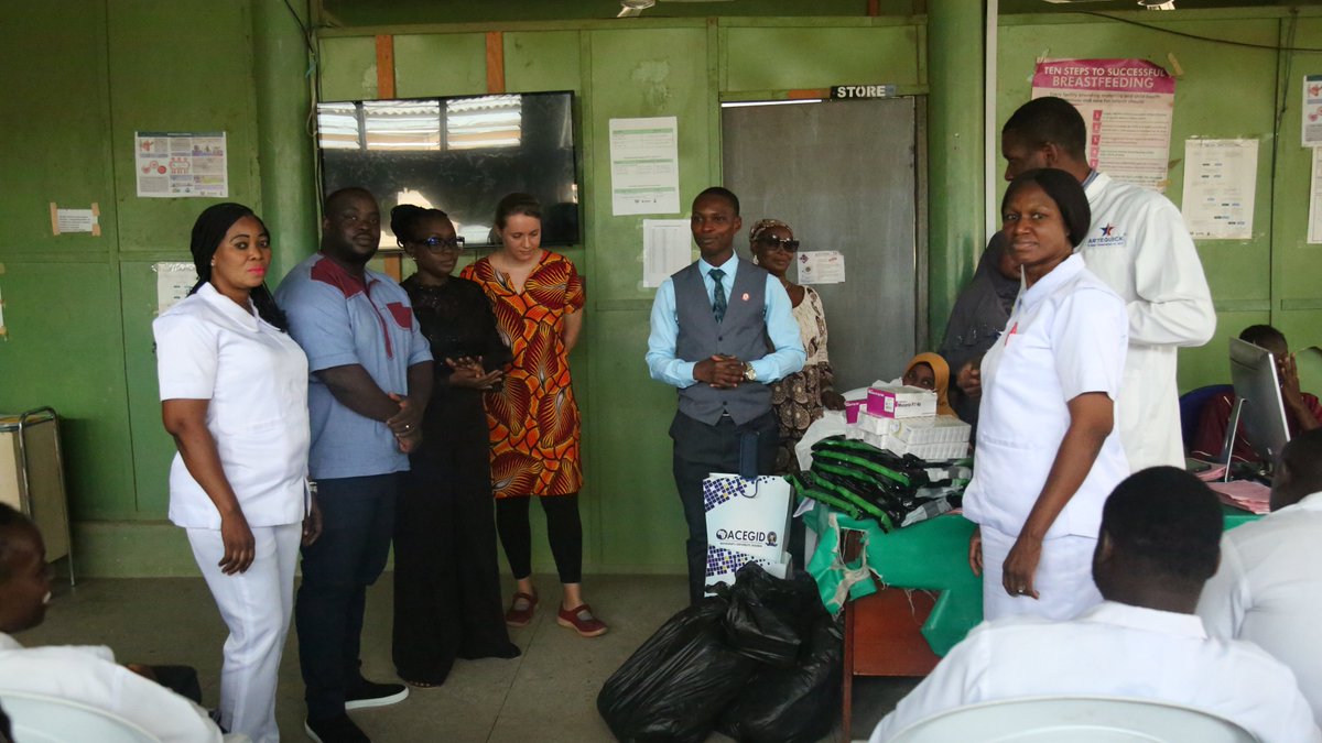acegid_igh's tweet image. Yesterday, we engaged pregnant women at the UNIOSUN Teaching Hospital antenatal clinic on malaria in pregnancy and prevention, made possible by the support of the Dept. of Obstetrics &amp;amp; Gynaecology.

#IGH #UTH #malariaendswithus