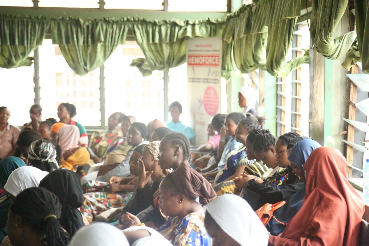 acegid_igh's tweet image. Yesterday, we engaged pregnant women at the UNIOSUN Teaching Hospital antenatal clinic on malaria in pregnancy and prevention, made possible by the support of the Dept. of Obstetrics &amp;amp; Gynaecology.

#IGH #UTH #malariaendswithus