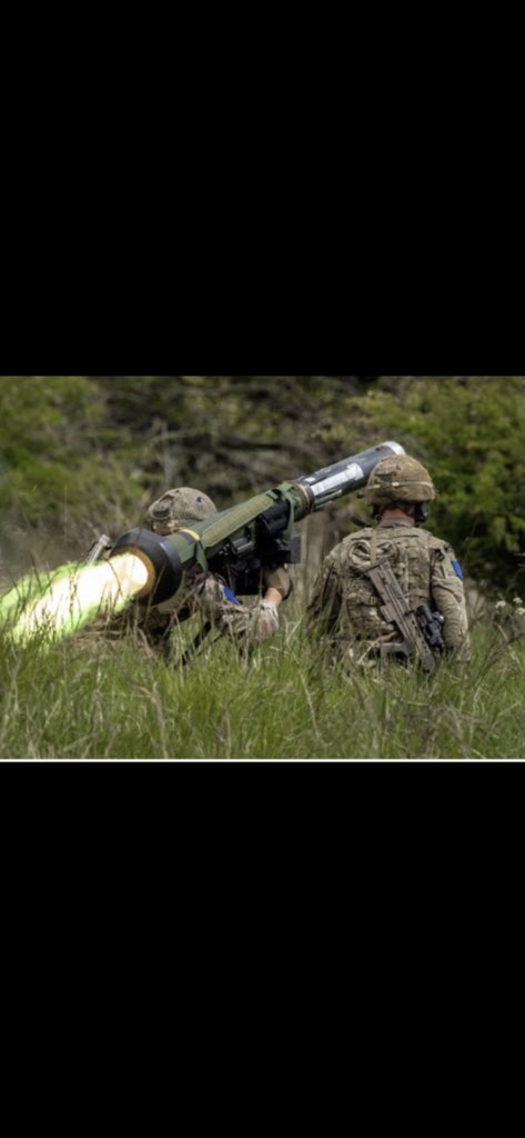 RJS1321's tweet photo. 2PARA 🟦 

has successfully carried out its first extended-range live fire of the Javelin Lightweight Command Launch Unit (LWCLU), hitting a target at 4km on Salisbury Plain—setting a record distance for the system and showcasing its growing capabilities.

#TheParachuteRegiment https://t.co/ch5qillKFg