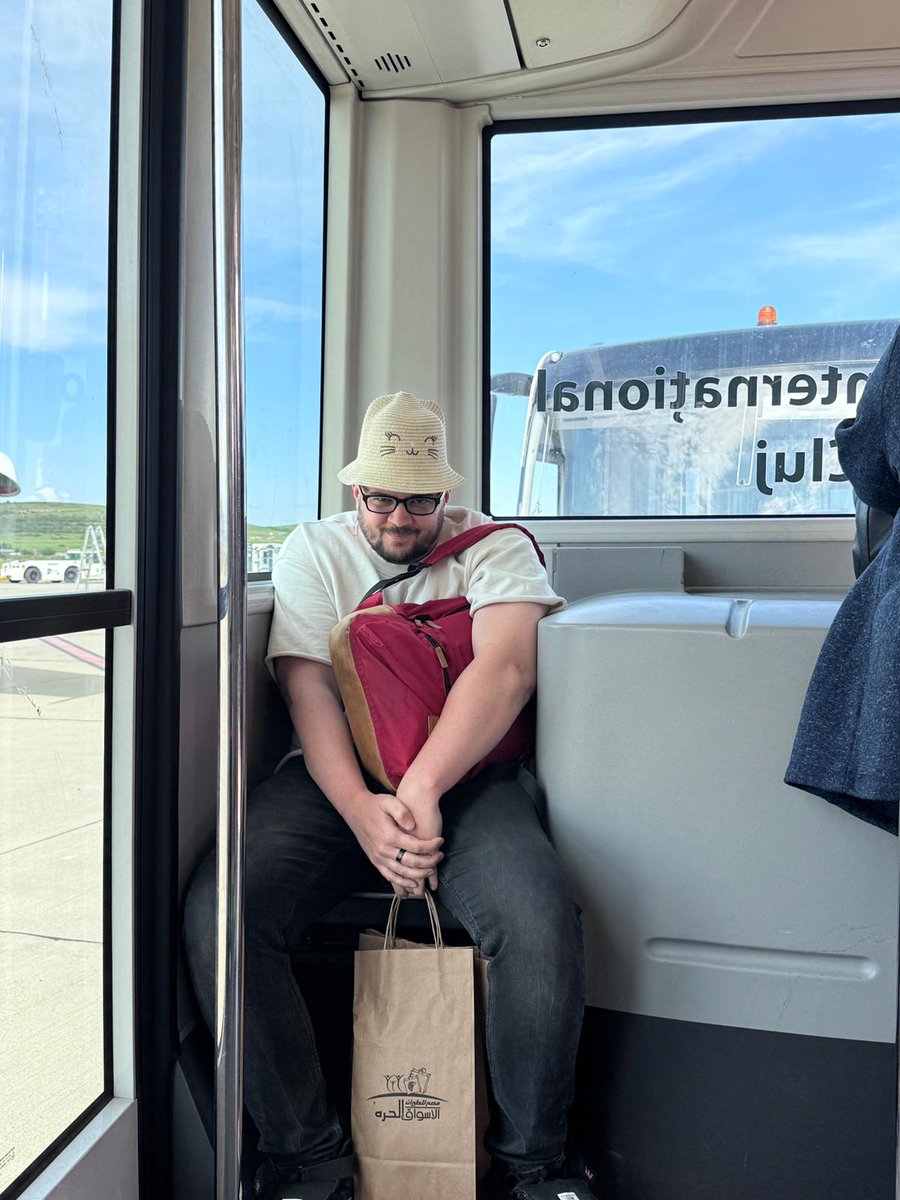 FlaviusTheodor's tweet image. We live!!!
Trip over, was fun but damn i missed streaming
Lets chat and catch up, with life and the game...got so much to farm
