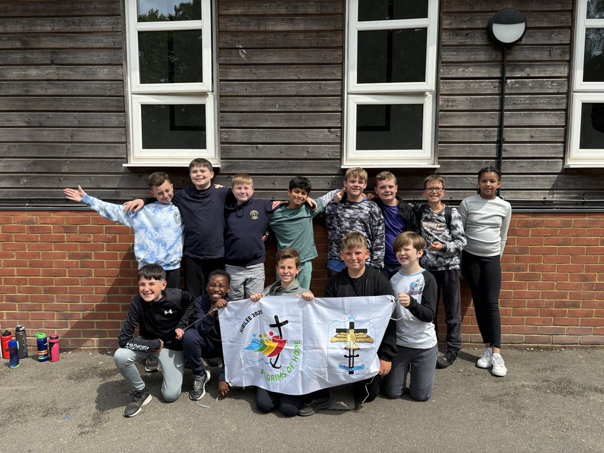 A successful first day at PGL 🌟 We arrived around 11:45 and have been busy ever since. Tunnel trail was good fun and many conquered their fear of heights on the abseil wall 🧗 Dinners polished off and now ready for our evening activity 🌍
