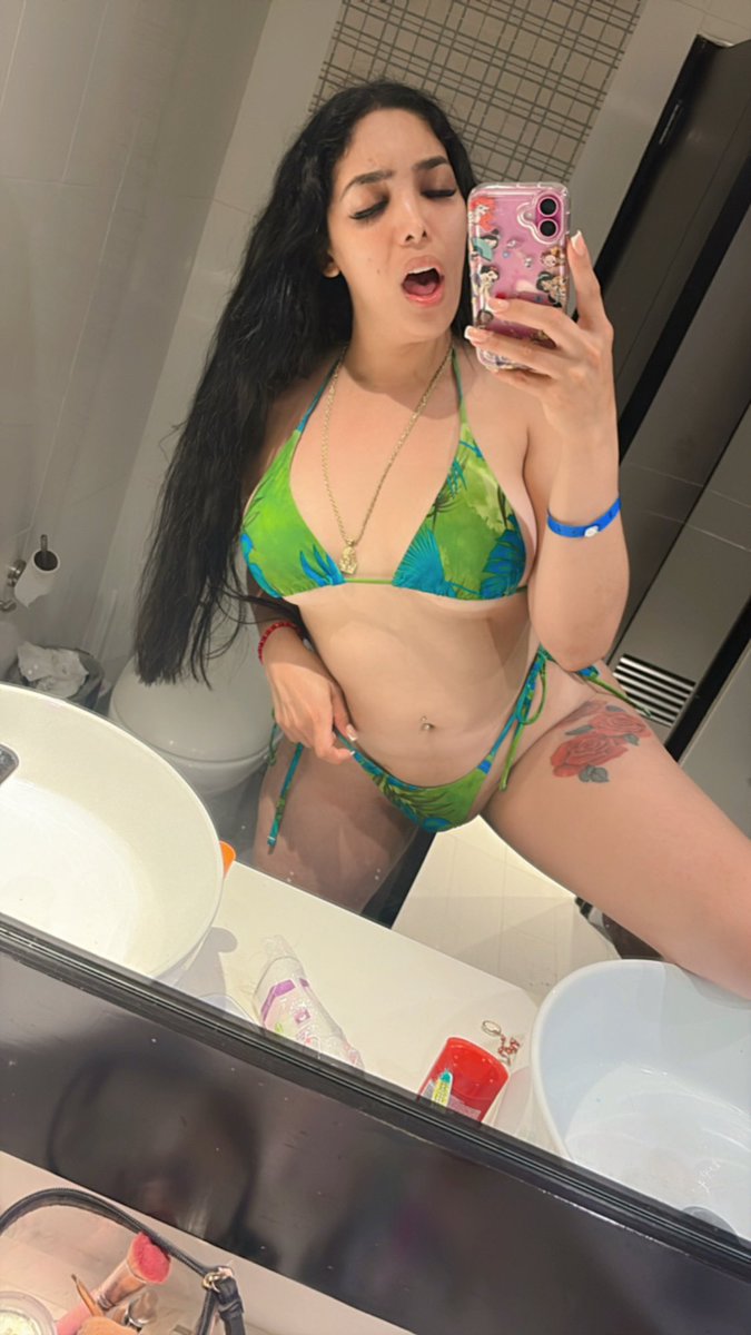 Ya formas parte d mi canal d Telegram❔

t.me/valentinardgz 🔥🔥🔥