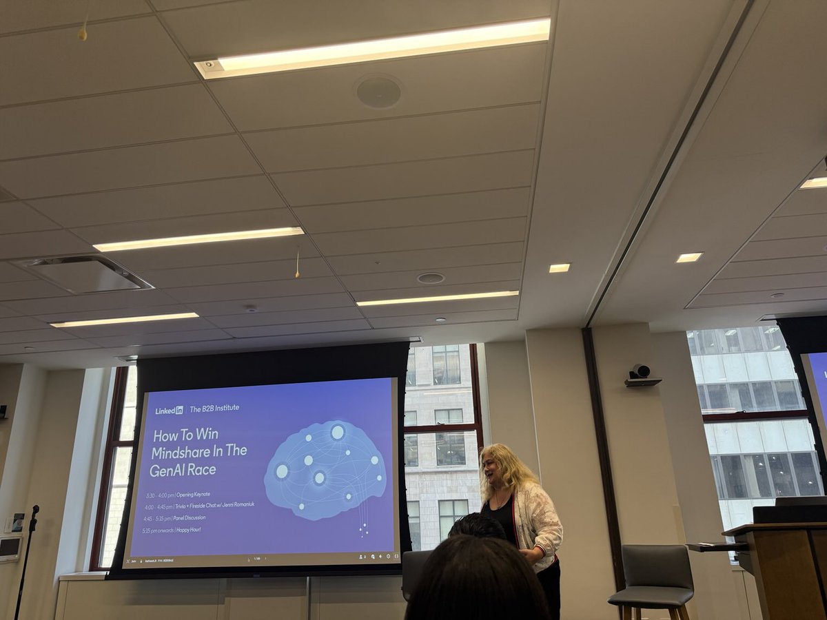 sabrinaonmove's tweet photo. Great #AI insights shared by Jenni Romaniik at ⁦@b2binstitute⁩ ⁦@LinkedIn⁩ NYC office led by Ty Heath! #B2BAI #AI #Linkedlin https://t.co/tmQo8ihJvl