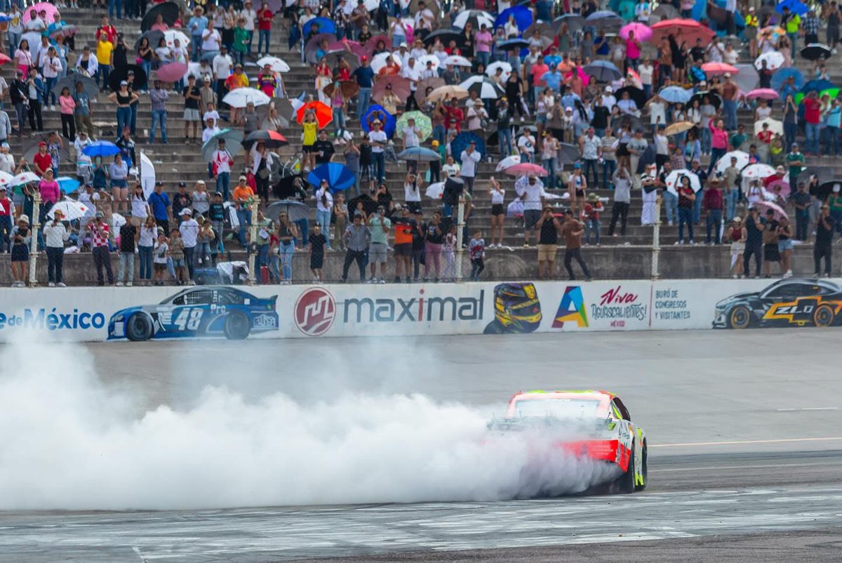 PrimeSportsRace's tweet photo. Xavi Razo, el piloto a vencer en 2025 😎
Décima victoria en NASCAR México y segunda al hilo con el #7 de Prime Sports RT-JVmotorsport.
“Feliz por el trabajo del equipo. ¡A pensar en Querétaro y en el campeonato 2025!”
¡Imparable rumbo al título! 🏆🏁
#XaviRazo #Victoria10 #PSRT https://t.co/11Zp9dmo07