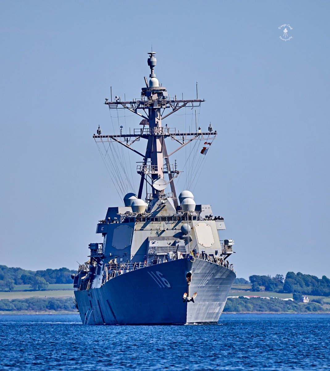 DougieCoullPix's tweet photo. USS Thomas Hudner arrives for her first time visit the HMNB Clyde this afternoon.
#ussthomashudner #hmnbclyde #shipping #usnavy #navy #photography https://t.co/Z4fn4BXhLC