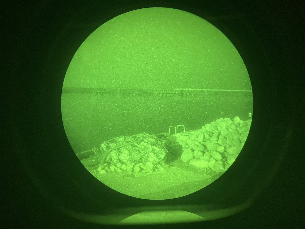 XYXDM3256's tweet image. 左から第２．５世代 単眼ＮＶＧ
２個目から第三世代 ＮＶＧ

ノイズもハローもちょっと目立ってきたかな
買い替え時かも知れぬ

白色管７０万くらいのもう1個欲しい🤤

#ＧＰ管
#ＮＶＧ
#ARMASIGHT