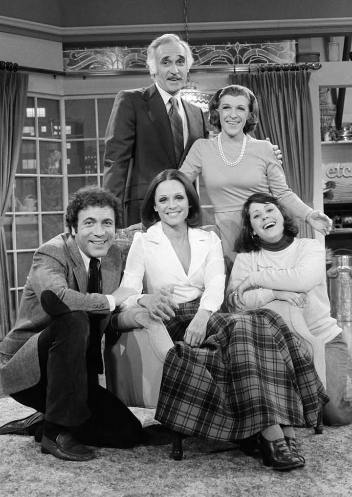barbaravitali2's tweet photo. Remembering #DavidGroh May 21,1939_February 12,2008 (Age 68) #TwoMinuteWarning #Rhoda https://t.co/UJahIeLhSI