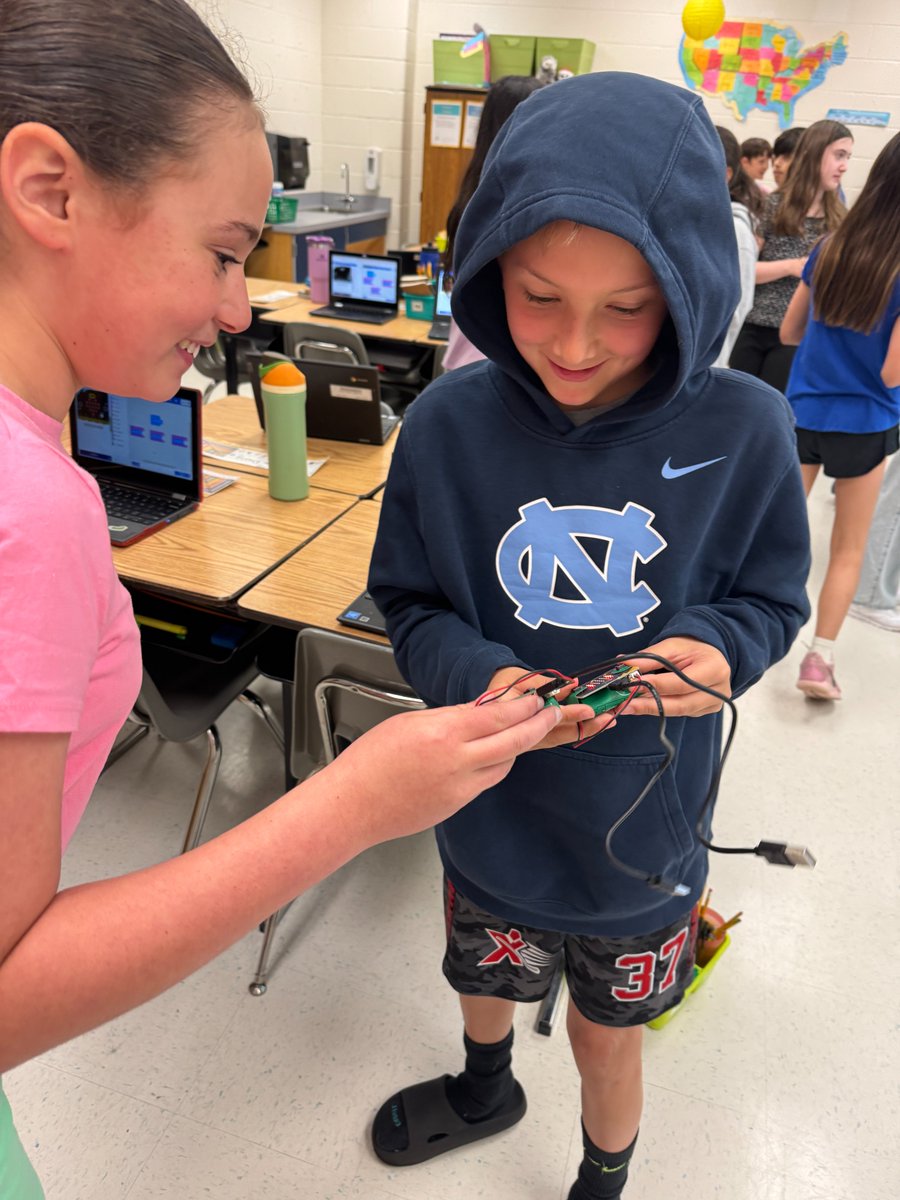 Miss Staples (@hrzift) on Twitter photo 5th graders got to try out the new micro:bits provided by the CS Dept and loved it! <a href="/AlgorithmChef/">Shawn DeLuca</a> helped us code them to play rock, paper, scissors and train an AI model to tell the difference between physical movements using the micro:bit’s accelerometer. <a href="/csforlcps/">Loudoun County Computer Science Office</a> 5th graders got to try out the new micro:bits provided by the CS Dept and loved it! <a href="/AlgorithmChef/">Shawn DeLuca</a> helped us code them to play rock, paper, scissors and train an AI model to tell the difference between physical movements using the micro:bit’s accelerometer. <a href="/csforlcps/">Loudoun County Computer Science Office</a>
