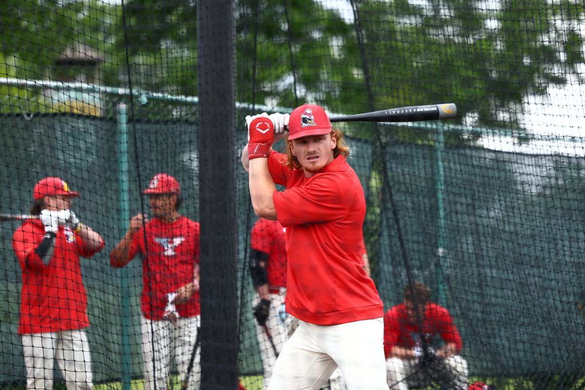 YSUBaseball's tweet photo. 𝙂𝙚𝙖𝙧𝙞𝙣𝙜 𝙐𝙥 to battle the Golden Grizzlies 😤🐧⚾️

First pitch from Nischwitz Stadium in Dayton is now scheduled for approximately 3:15 p.m.

#GoGuins // #FeedTheRaft https://t.co/5yAaaG8ypE