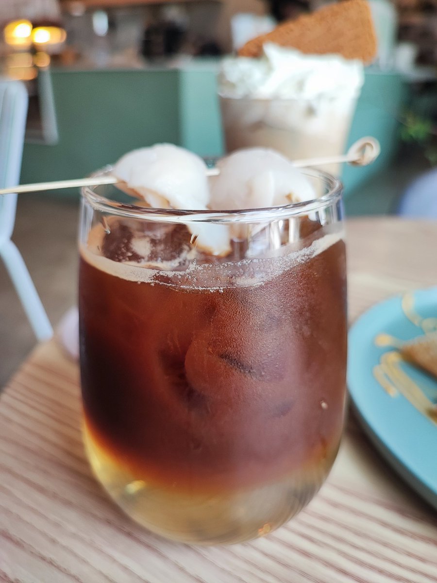 I lychee ü 

#Coffee #coffeerecipe #flavoredcoffee