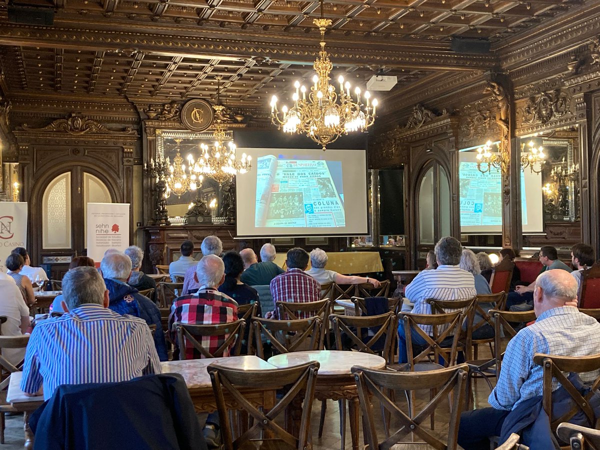 SEHNavarra's tweet image. Hoy hemos estado en el @Nuevo_Casino con el historiador @mikel_zuza para hablar sobre Carlos III el Noble y el imaginario de su reinado en Navarra.
Os dejamos algunas fotos 👇👇