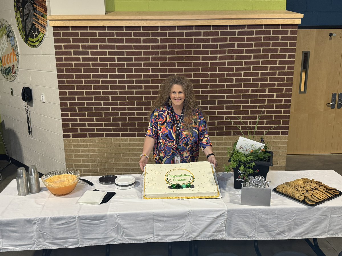 TSMS Titan Athletics and Activities (@tsmsad) on Twitter photo Congratulations to our May Employee of the Month, Lori Horner, and our <a href="/TroySouthMiddle/">Troy South Middle</a> retiree, Chris Martin! Thank you for your student-centered focus and dedication to <a href="/Linc_R3/">Lincoln County R-III School District</a> #TitanStrong #ArmorUp Congratulations to our May Employee of the Month, Lori Horner, and our <a href="/TroySouthMiddle/">Troy South Middle</a> retiree, Chris Martin! Thank you for your student-centered focus and dedication to <a href="/Linc_R3/">Lincoln County R-III School District</a> #TitanStrong #ArmorUp