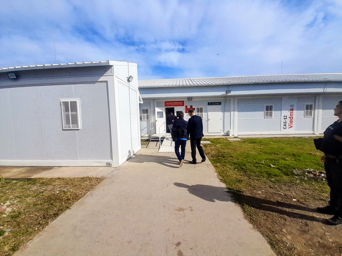 PPNArg's tweet photo. 📍Viedma | El equipo de la Delegación Viedma relevó el nuevo sector médico de la U12, evaluó la atención sanitaria y acceso a turnos, tratamientos y medicamentos. También supervisó el cumplimiento de una sentencia que ordenaba refacciones y la incorporación de una ambulancia. https://t.co/5qFKgTPB4W