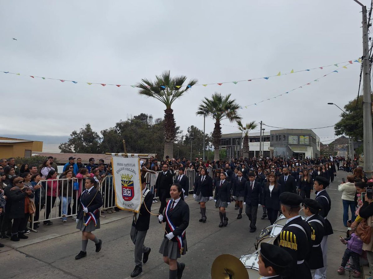 Hoy en Huasco conmemoramos los 146 años de las Glorias Navales junto a la comunidad y nuestras FF.AA.
Recordamos con orgullo el valor de Arturo Prat y de todos quienes dieron su vida por Chile.