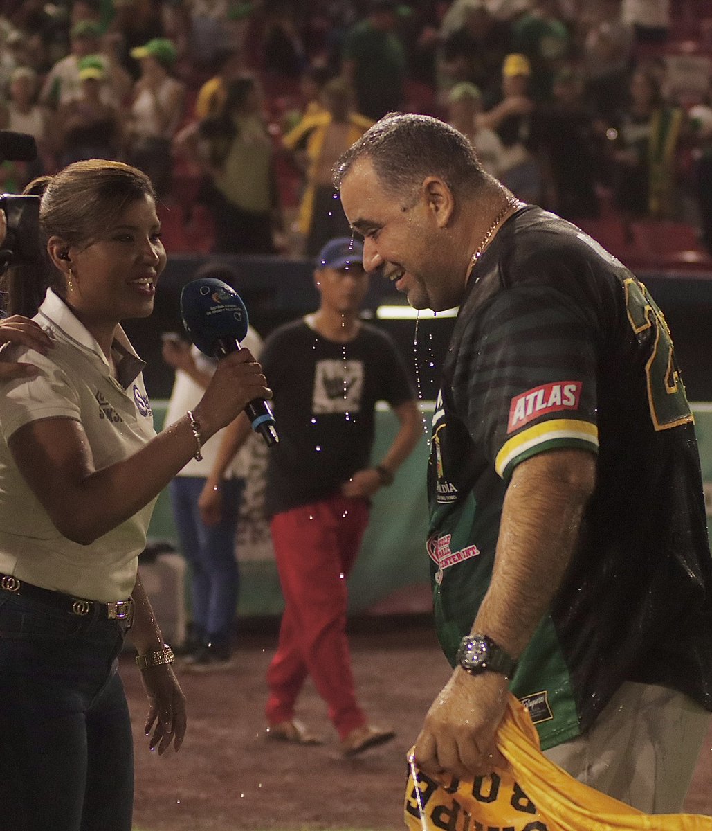 RaulCotes's tweet photo. 📸Capturando algunas imágenes en el Rod Carew 🏟️ donde Bocas del Toro se coronó como campeón del Béisbol Mayor 2025✅🏆

@CheckSports_ @SportEDL https://t.co/QKbR0guk45