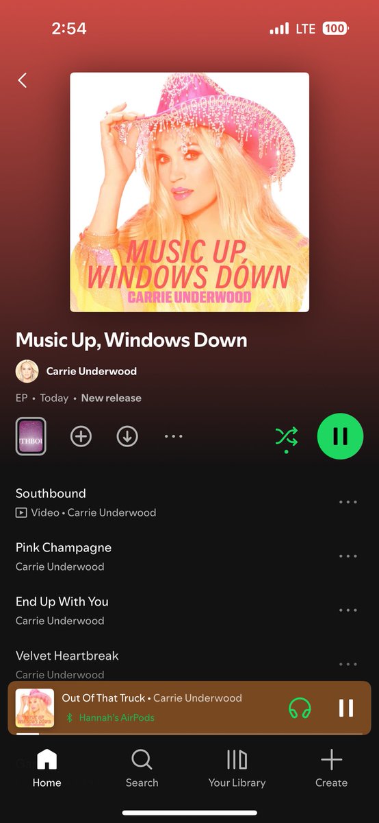IWillCUsoon's tweet photo. Had a mini hear attack. Thought it was new music. 😅 https://t.co/qqgUHqC6h3