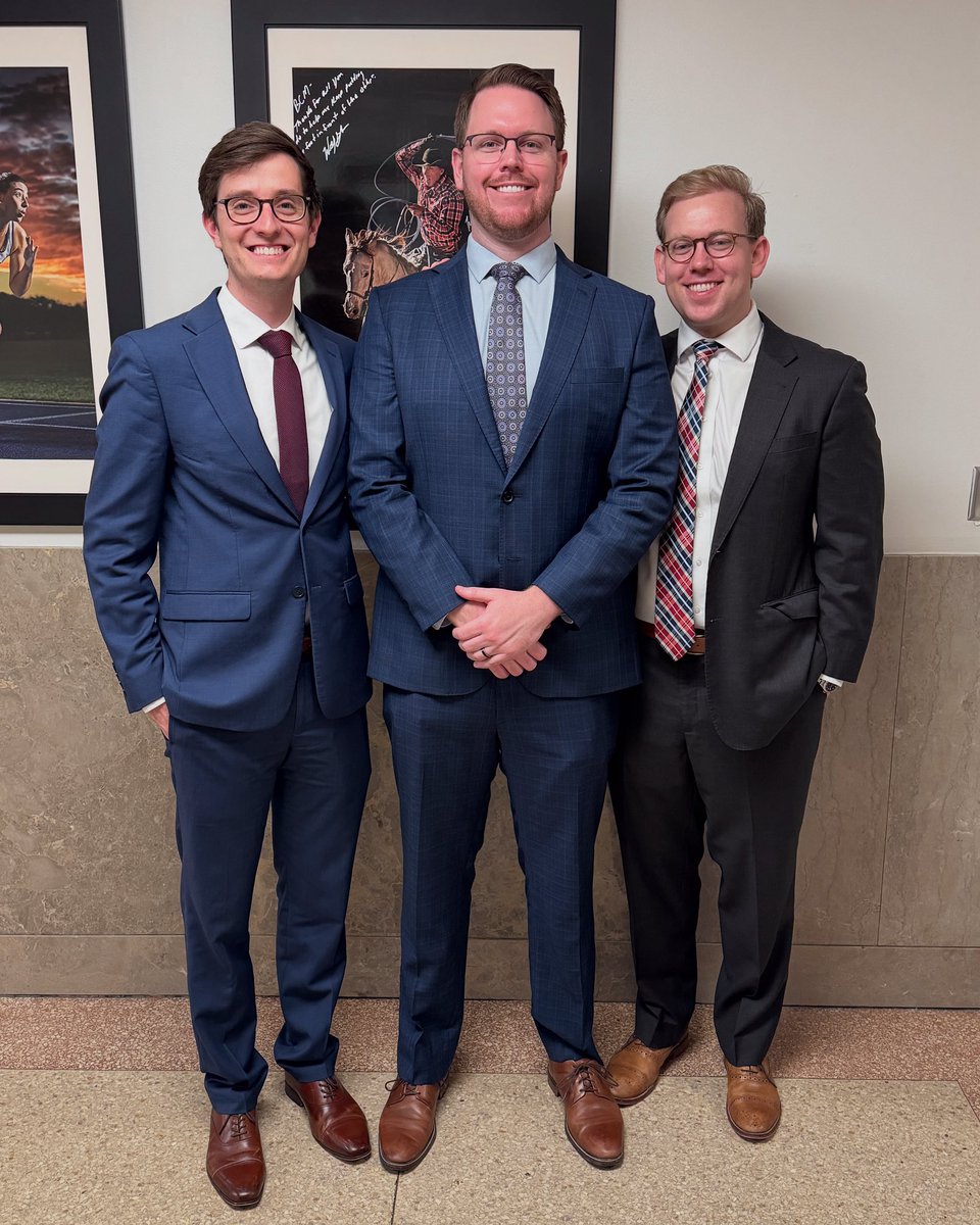 BCM General Surgery Residency (@bcmgsres) on Twitter photo No Grand Rounds this week means we can reminisce on last week’s final Chief Talks grand rounds featuring Drs. David Holmes, <a href="/WalkerTexasDr/">Walker Douglas Short</a>, and <a href="/stevenmehlmd/">Steven C. Mehl</a>.
This year’s talks will be tough to beat, that’s for sure 👀 way to finish it out strong #BaylorMade No Grand Rounds this week means we can reminisce on last week’s final Chief Talks grand rounds featuring Drs. David Holmes, <a href="/WalkerTexasDr/">Walker Douglas Short</a>, and <a href="/stevenmehlmd/">Steven C. Mehl</a>.
This year’s talks will be tough to beat, that’s for sure 👀 way to finish it out strong #BaylorMade
