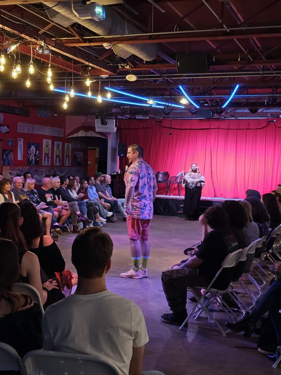 Brian Vigen (@brianvigenvo) on Twitter photo Woohoo! 🥳We had a great turnout for Twelfth Night Monday with <a href="/Shakes_EW/">Shakespeare Everywhere</a> directed by the great <a href="/BStegmairVO/">Ben Georg Stegmair</a> . Thanks to everyone who came out.
We have one more performance next Monday! Would love to see you there 😎✨️ Woohoo! 🥳We had a great turnout for Twelfth Night Monday with <a href="/Shakes_EW/">Shakespeare Everywhere</a> directed by the great <a href="/BStegmairVO/">Ben Georg Stegmair</a> . Thanks to everyone who came out.
We have one more performance next Monday! Would love to see you there 😎✨️