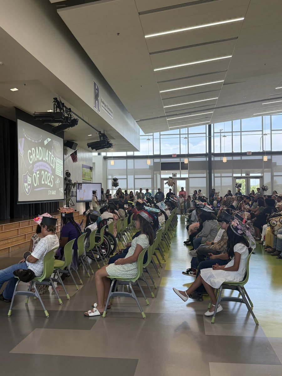 mcardona1989's tweet photo. The original 24 from @SMCISD_Rod who started from the beginning are ready to move on to middle school. The Knight Way Is The Right Way!! Well done. https://t.co/6ykgM7ymHO