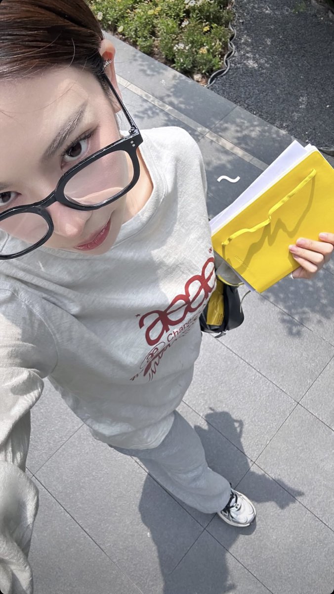 Gen1es_FAN_FR's tweet photo. 📸⌗˳⳿⤏INSTA

#PAILIU a publié une story 

#PAILIU #ไผ่หลิวกมลวลัย #欧丽珠 #Gen1es #Gen1es_PAILIU #Onlyzhu | 🍋‍🟩 https://t.co/KrWkVENwsJ