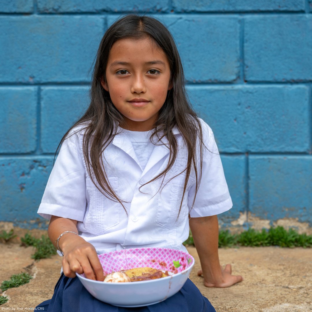 🚨Terminations of CRS’ McGovern-Dole Food for Education school feeding programs to leave more than 780,000 children without their only meal of the day. 

Take action: brnw.ch/21wSPmv
Read more: brnw.ch/21wSPp0 

#FoodforEducation #McGovernDole #USDA
