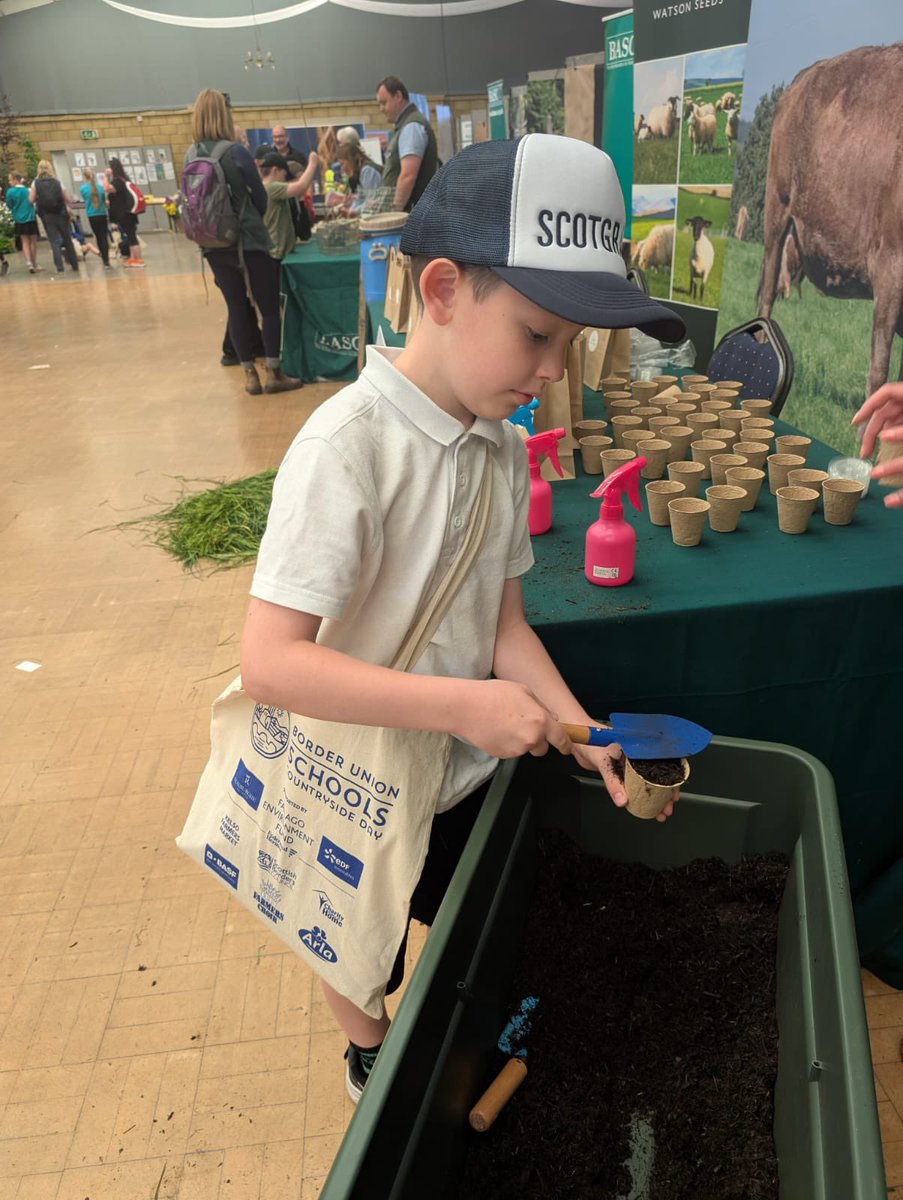 Clovenfords Primary School (@clovenfords_ps) on Twitter photo Countryside Day for our P5 children who took part in a range of learning opportunities. “It was a fun day!” Thanks to all who supported this event and to our parent helper. <a href="/SBCEducation1/">SBC Education</a> Countryside Day for our P5 children who took part in a range of learning opportunities. “It was a fun day!” Thanks to all who supported this event and to our parent helper. <a href="/SBCEducation1/">SBC Education</a>