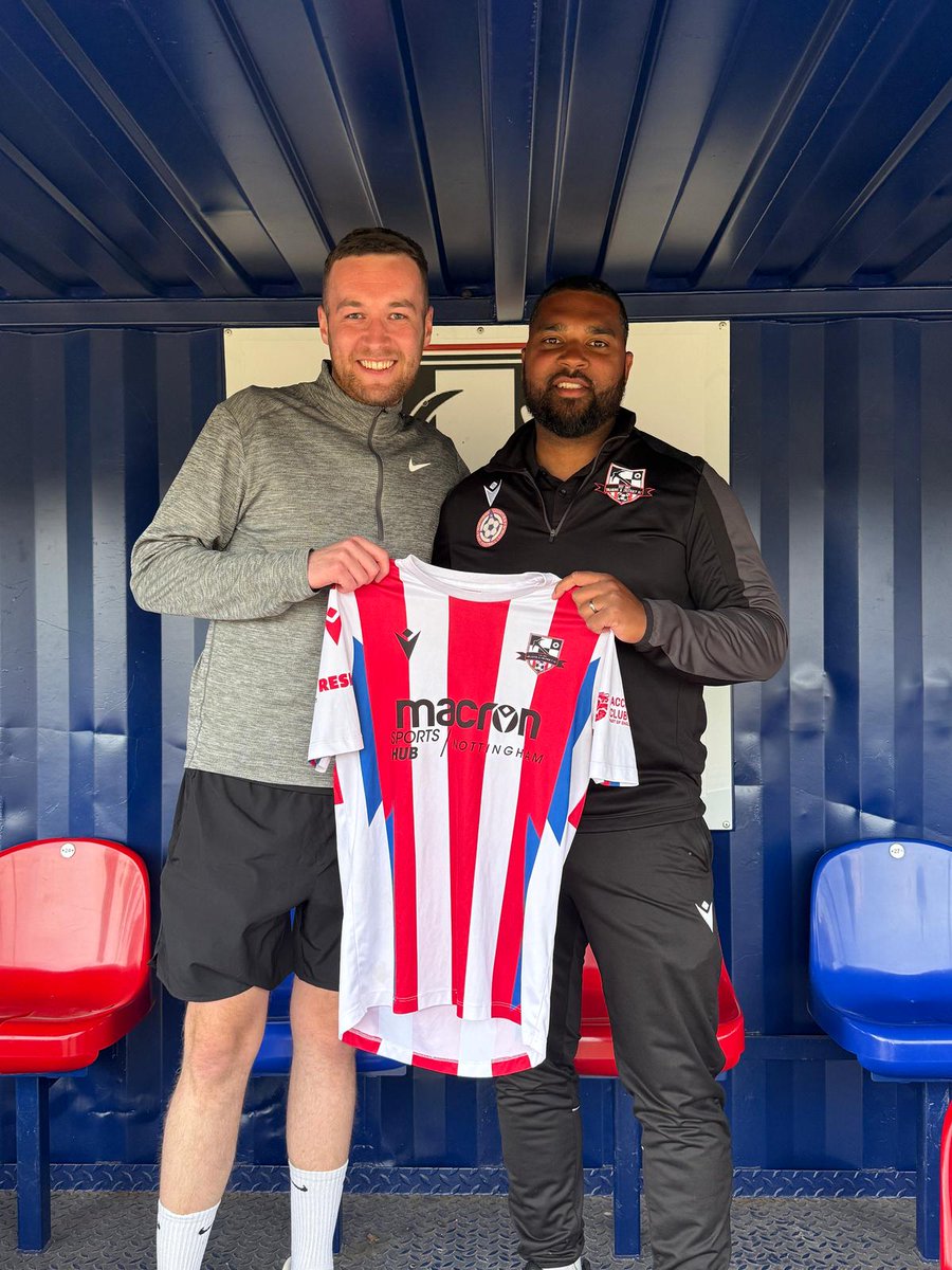 𝗠𝗥. 𝗥𝗘𝗟𝗜𝗔𝗕𝗟𝗘 𝗦𝗧𝗔𝗬𝗦 𝗣𝗨𝗧!

We’re delighted to confirm that Alex Varley will be back next season with Dearne.

Having joined late last season, Alex settled in like he’d been here for years, quickly becoming a key part of the squad.

Welcome back, <a href="/AggyV95/">Alex Varley</a>!