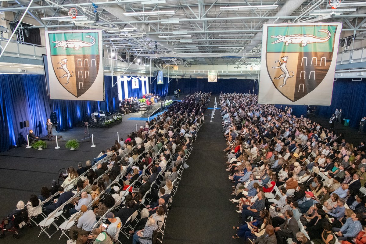 Take a look at a few more of our favorite moments with graduates, family, and friends from Commencement and celebrate the Yale Law School Class of 2025! #Yale2025 🎓⚖️ 
bit.ly/43ngvfg