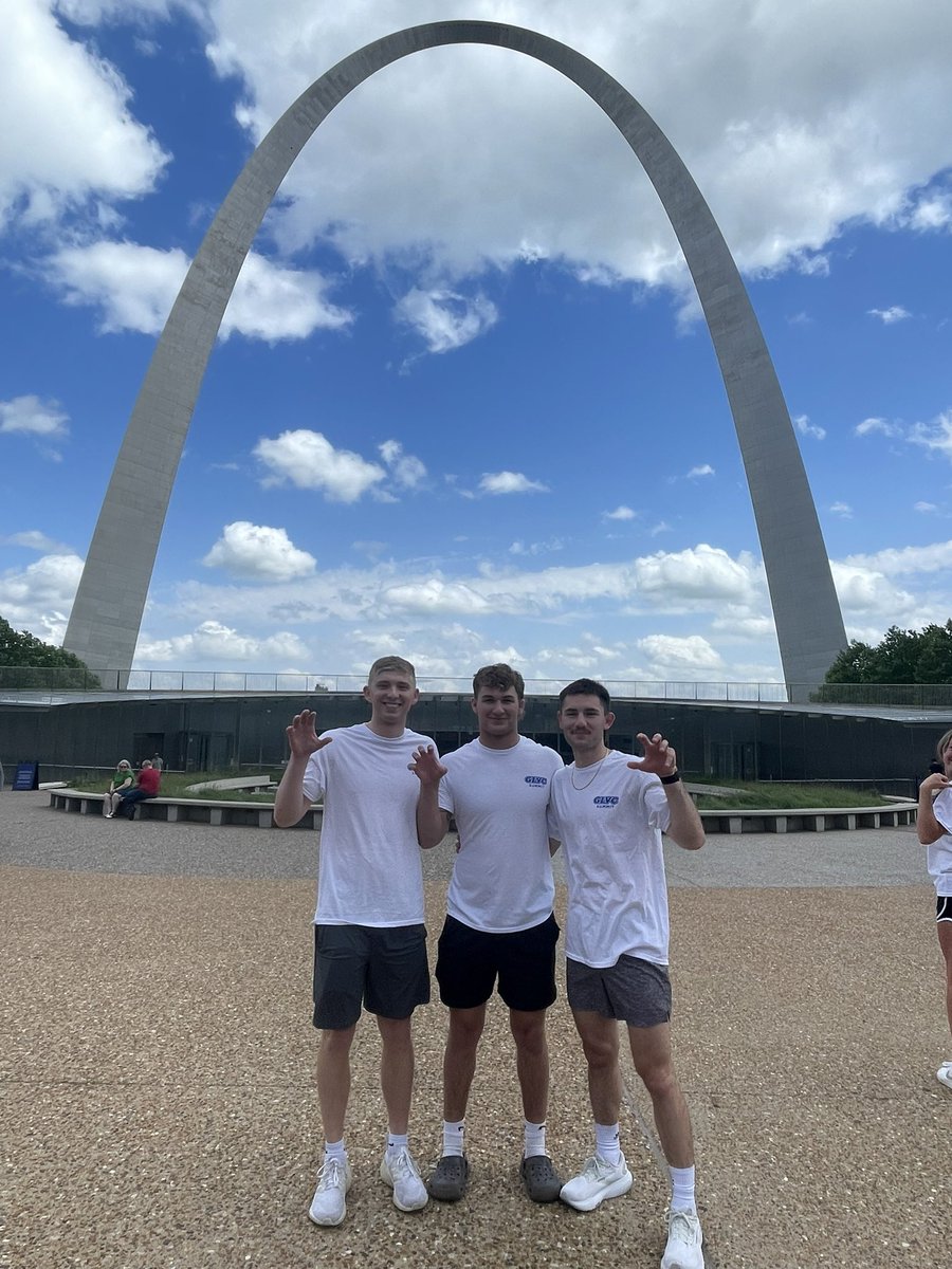 McKendree Bearcats (@mckbearcats) on Twitter photo 🐾Three McKendree Student-Athletes took part in the <a href="/GLVCsports/">Great Lakes Valley Conference</a> Student-Athlete Summit earlier this week in St. Louis!
<a href="/McKendreeHoops/">McKendree Basketball</a> - Grant Fridley
<a href="/McKWrestling/">McKendree Wrestling</a> - Ronan Schuelke and Lucas Wendling
#BearcatsUnleashed 🐾Three McKendree Student-Athletes took part in the <a href="/GLVCsports/">Great Lakes Valley Conference</a> Student-Athlete Summit earlier this week in St. Louis!
<a href="/McKendreeHoops/">McKendree Basketball</a> - Grant Fridley
<a href="/McKWrestling/">McKendree Wrestling</a> - Ronan Schuelke and Lucas Wendling
#BearcatsUnleashed