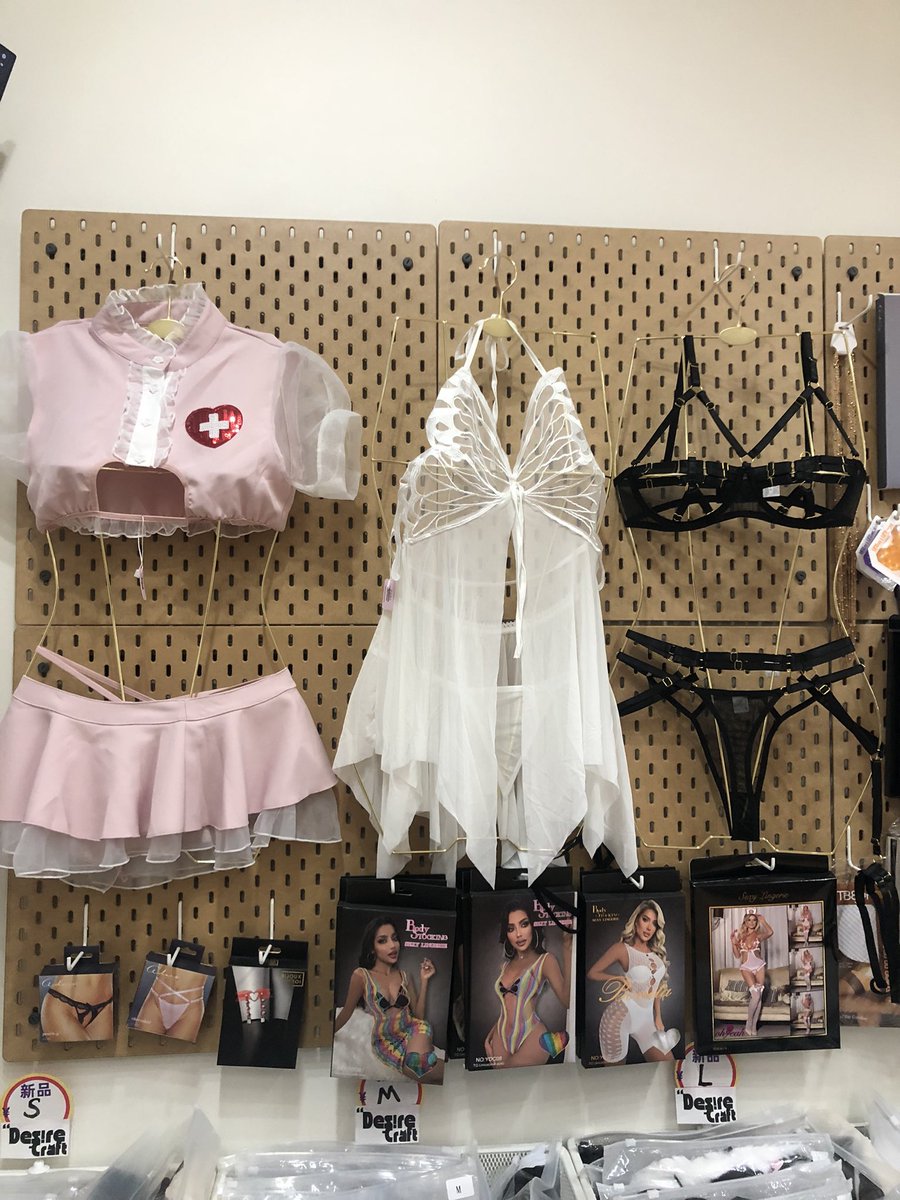 Blushing_Memory's tweet image. 温哥华温哥华 
列治文rmd
快来店里看看
绝对有适合你的噢
#bdsm #温哥华 #温哥华情趣用品 #Adult #情趣内衣