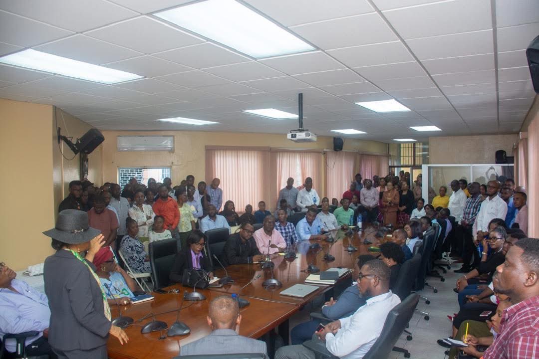 mpceht's tweet image. MPCE: Fructueuse rencontre entre la Ministre Ketleen Florestal et le Personnel du Ministère de la Planification et de la Coopération Externe.
facebook.com/share/p/16U3bT…