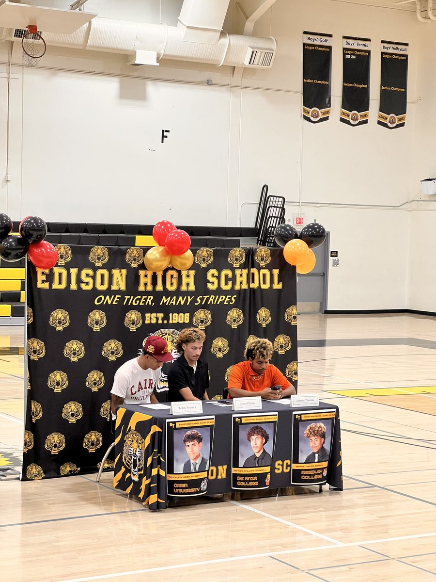 Congratulations to our most recent signees, committed to continuing their educational and athletic careers at their respective schools!!