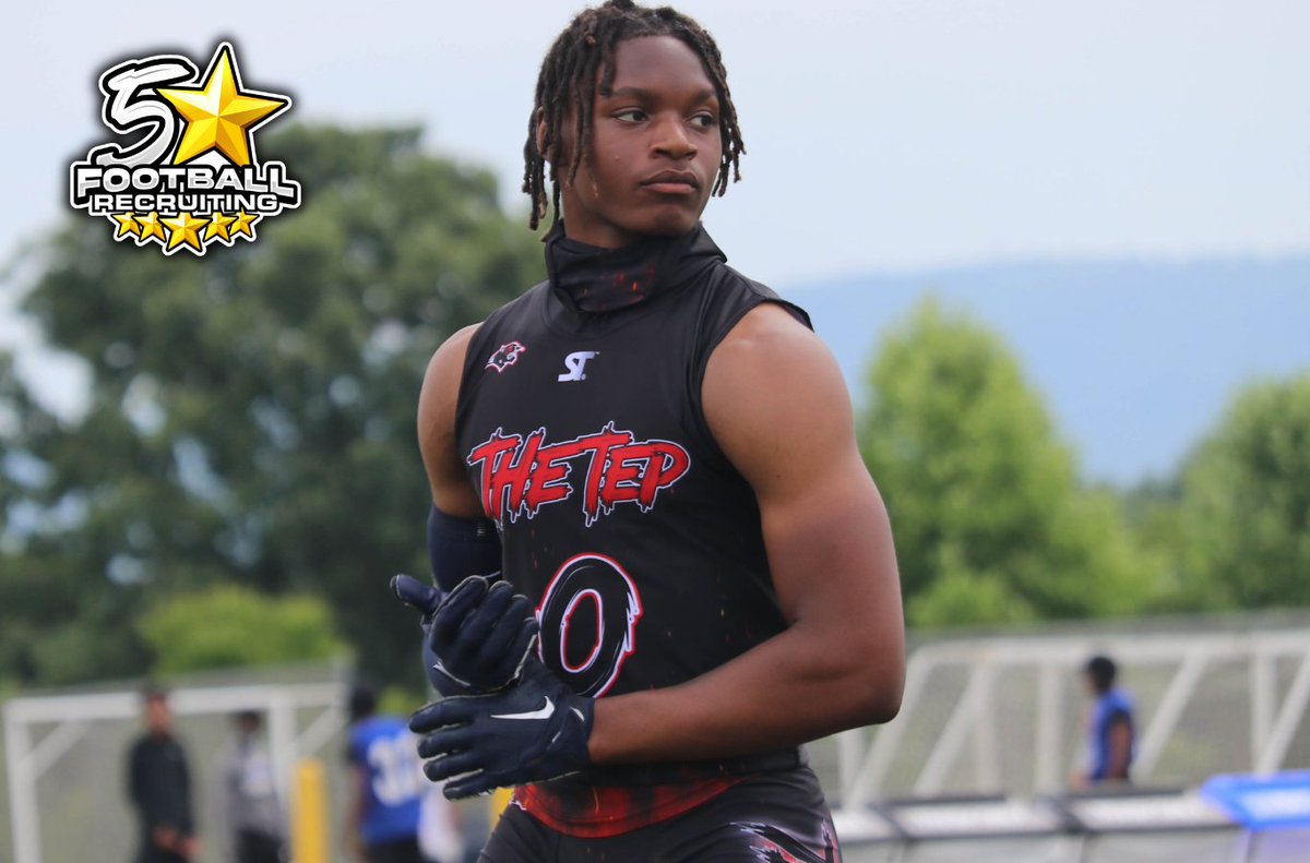5 Star Football Recruiting (@5starfbrecruits) on Twitter photo Zykee Scott’s Recruitment Heating Up: A Whirlwind Week and a Bright Future <a href="/zykeescott0/">Zykee Scott</a>
Talks Offers From <a href="/oregonfootball/">Oregon Football</a> & More...
Full Article ⏬💫
tinyurl.com/mrxv65np Zykee Scott’s Recruitment Heating Up: A Whirlwind Week and a Bright Future <a href="/zykeescott0/">Zykee Scott</a>
Talks Offers From <a href="/oregonfootball/">Oregon Football</a> & More...
Full Article ⏬💫
tinyurl.com/mrxv65np