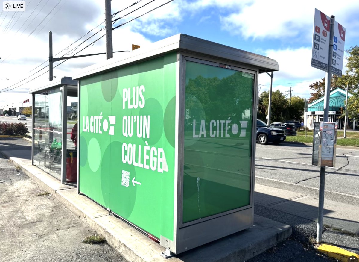 Bravo à l’équipe de marketing du <a href="/CollegeLaCite/">LA CITÉ</a>, classée dans le top 5 en marketing direct aux Grands Prix de l’affichage du <a href="/COMMBCA/">COMMB</a> pour la campagne d’abribus Plus qu’un Collège, conçue avec <a href="/BrandedCities/">BrandedCities</a>! Cet accomplissement témoigne bien de la créativité de nos collègues 🎉