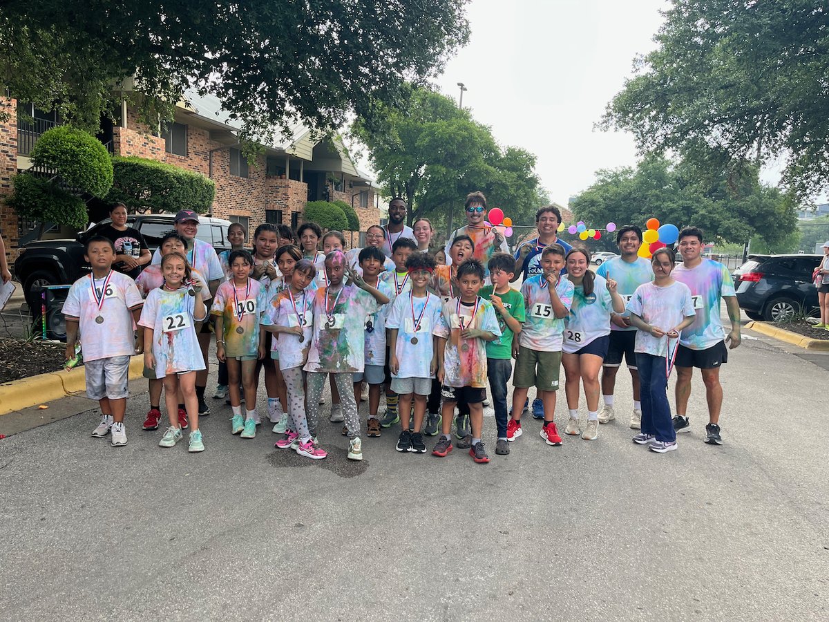 🏃‍♂️🏃‍♀️The Sierra 5K Color Run last Saturday was lots of fun. 3rd-5th grade students from Sierra Vista and Sierra Ridge Learning Centers had been training with staff members for eight weeks to get ready. The staff and volunteers did a great job pulling it off with lots of color! 🎨