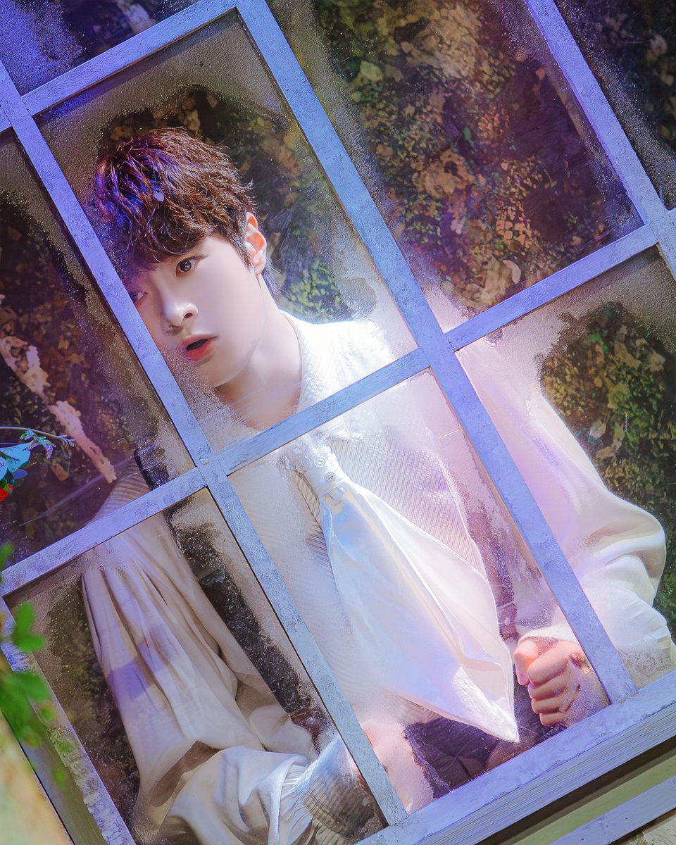 25.05.20 뮤지컬 붉은 정원 스페셜 커튼콜 「장미의 세계」

‘이반 투르게네프’ #김기택 배우님