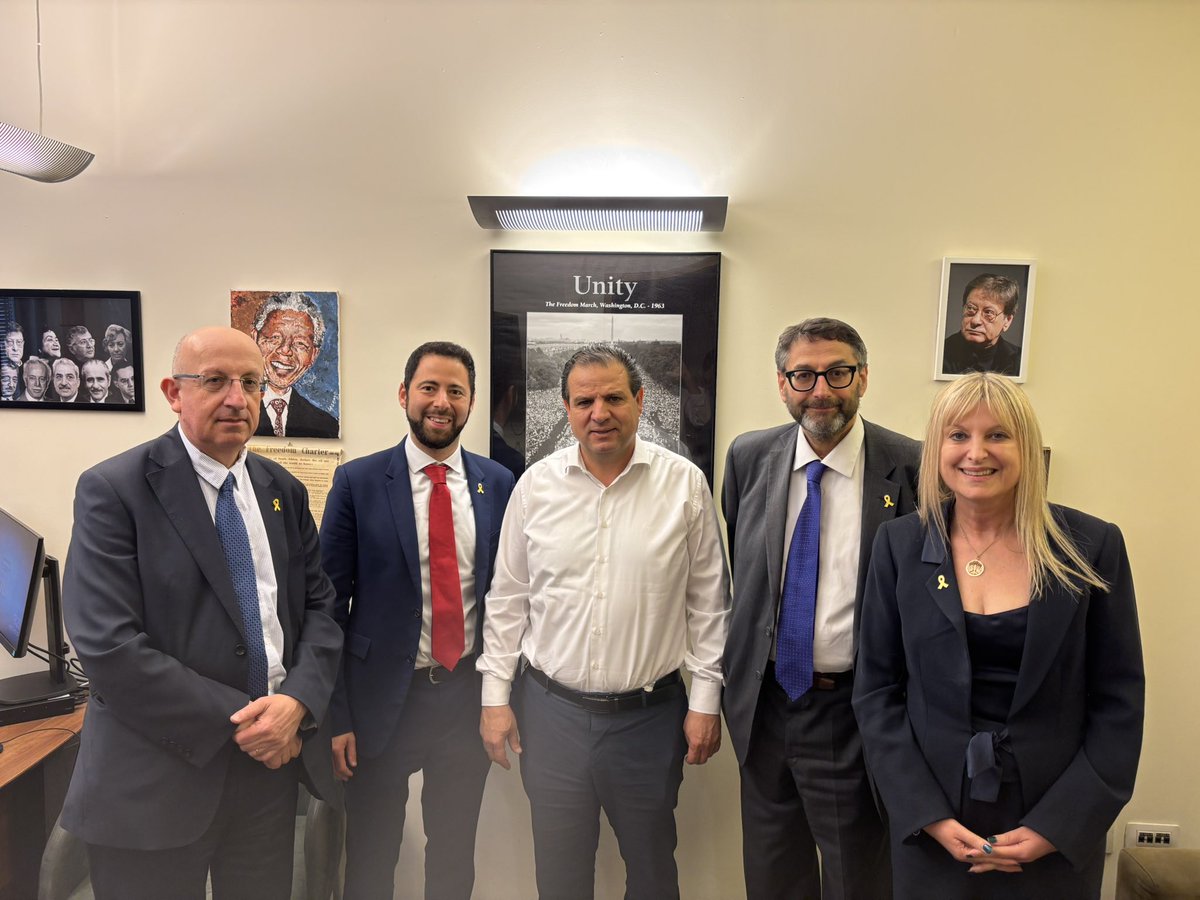 Phil Rosenberg (@philr_r) on Twitter photo <a href="/BoardofDeputies/">Board of Deputies of British Jews</a> <a href="/YeshAtidParty/">🟠 יש עתיד</a> <a href="/yairlapid/">יאיר לפיד - Yair Lapid</a> Our <a href="/BoardofDeputies/">Board of Deputies of British Jews</a> delegation’s last political meeting was with leading Arab Member of the Knesset <a href="/AyOdeh/">איימן עודה أيمن عودة Ayman Odeh</a>, Leader of <a href="/Hadash_org/">חד״ש Hadash</a> Party, about enhancing equality for Israel’s Arab citizens and giving new life to the Two-State solution.
شكراً ، يا أيمن <a href="/BoardofDeputies/">Board of Deputies of British Jews</a> <a href="/YeshAtidParty/">🟠 יש עתיד</a> <a href="/yairlapid/">יאיר לפיד - Yair Lapid</a> Our <a href="/BoardofDeputies/">Board of Deputies of British Jews</a> delegation’s last political meeting was with leading Arab Member of the Knesset <a href="/AyOdeh/">איימן עודה أيمن عودة Ayman Odeh</a>, Leader of <a href="/Hadash_org/">חד״ש Hadash</a> Party, about enhancing equality for Israel’s Arab citizens and giving new life to the Two-State solution.
شكراً ، يا أيمن