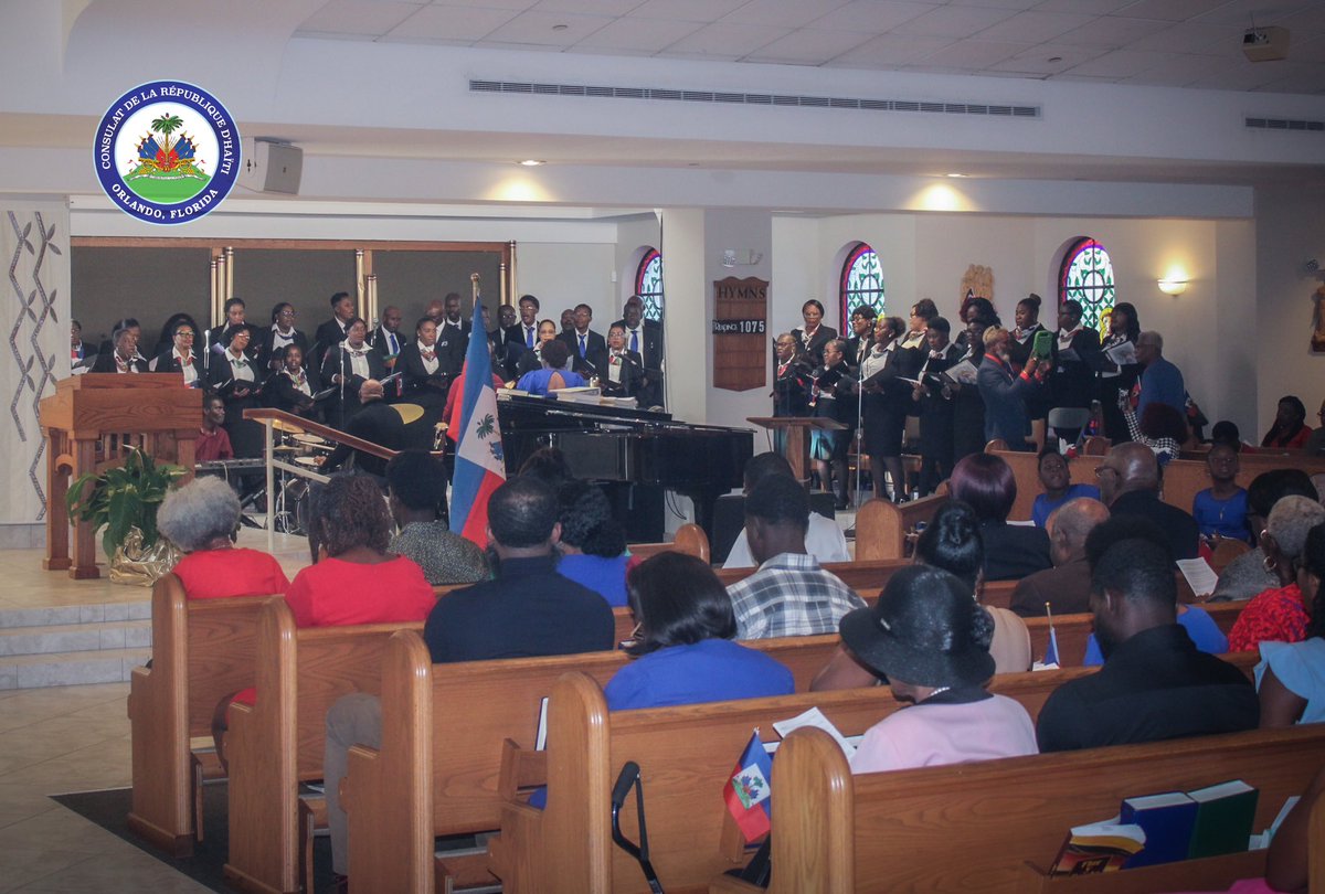 consulatorlando's tweet photo. 🇭��� Le Consulat d’Haïti à Orlando a commémoré le 18 mai avec une messe solennelle à St Andrew Church. Message d’unité, espoir et appel à faire briller notre bicolore partout, surtout en Floride Centrale. #18Mai #DrapoAyisyen #FiertéHaïtienne https://t.co/89f4l1NU67