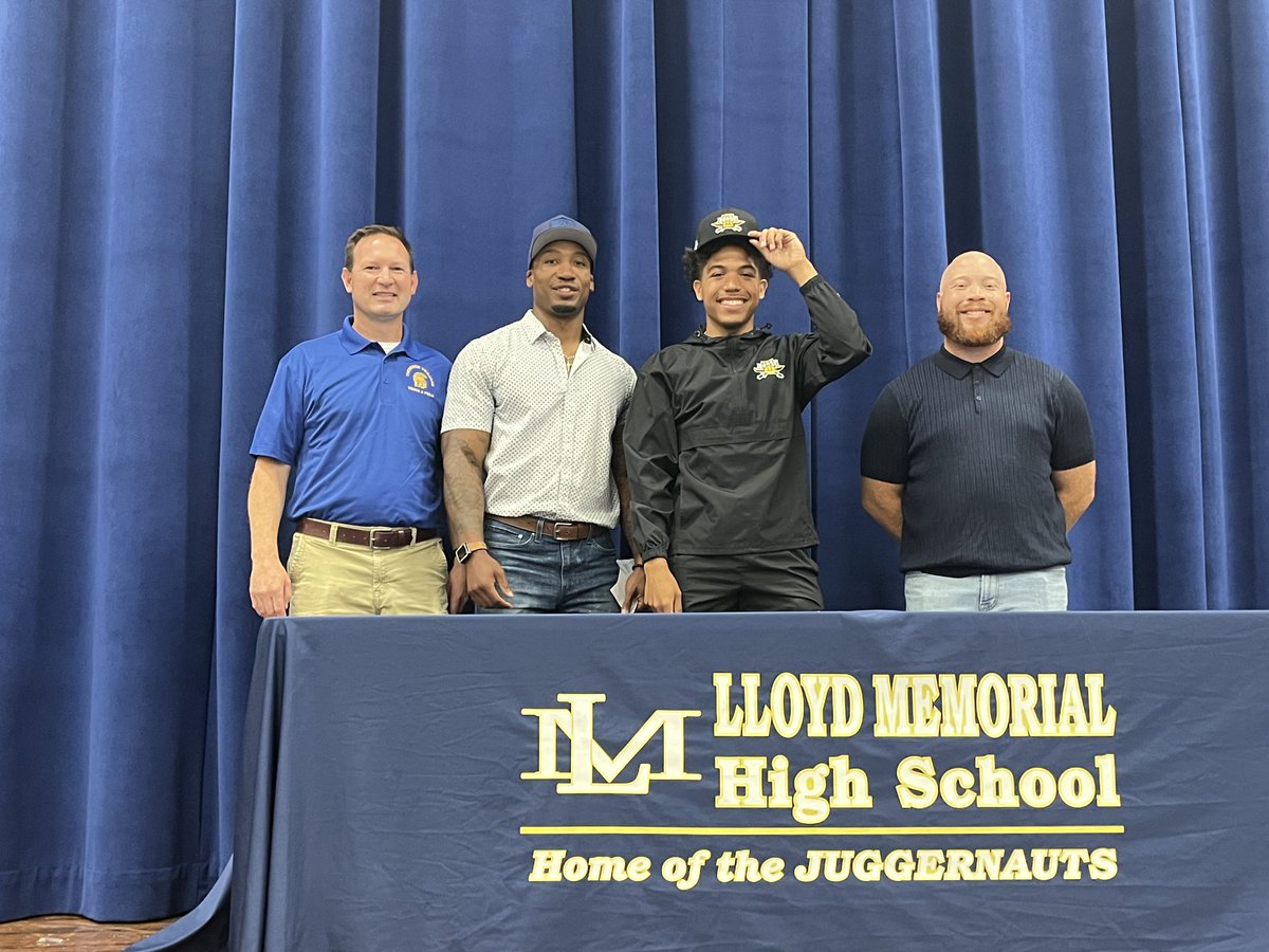 Josiah Lockridge continuing his Academic / Track and Field career, officially signing with Northern Kentucky University