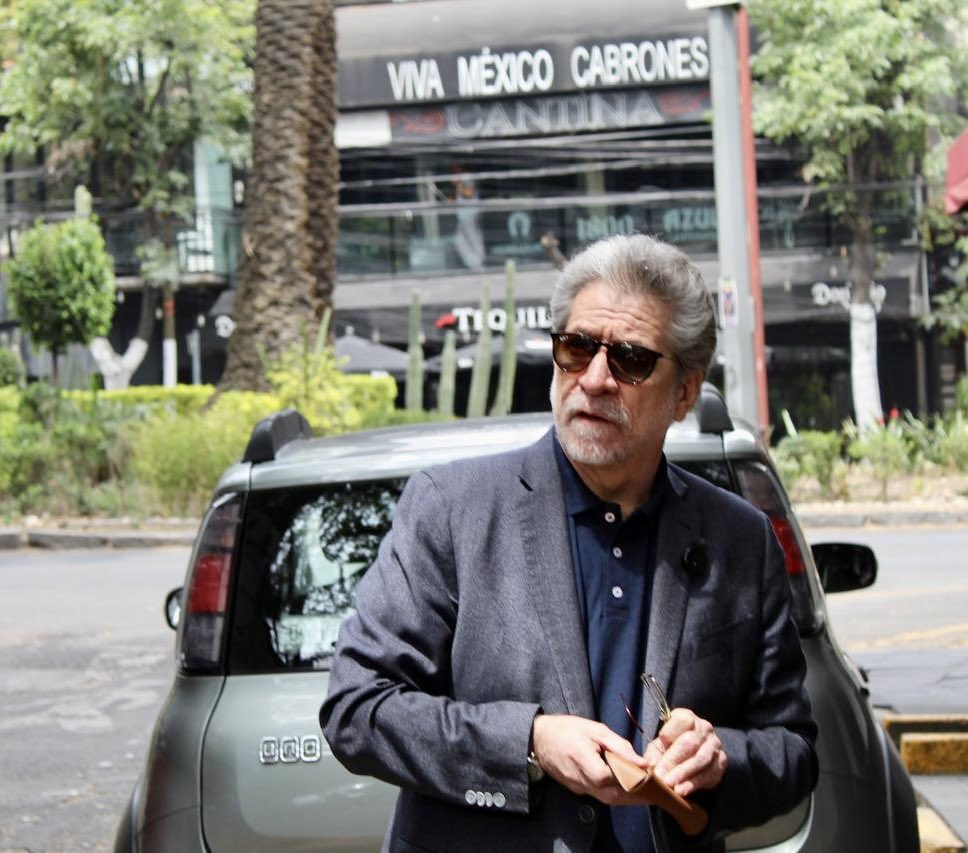 Hoy cumple años uno de los temples  creativos más poderosos de la literatura mexicana actual: hoy cumple años el gran Rafael Pérez Gay <a href="/RPerezGay/">Rafael Pérez Gay</a>, un hermano.
Y los cumple muy bien plantado. 
Feliz cumpleaños, querido Rafa.