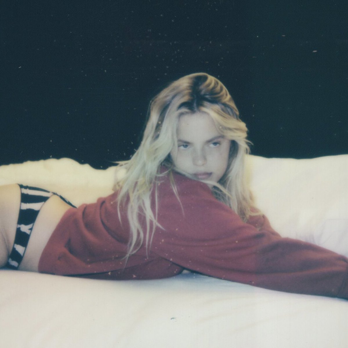 PopCrave's tweet photo. “I took my sex life with me, now the show ain’t f*ckin’”

— Reneé Rapp in new song, “Leave Me Alone” https://t.co/Xq3U0Bq9tt