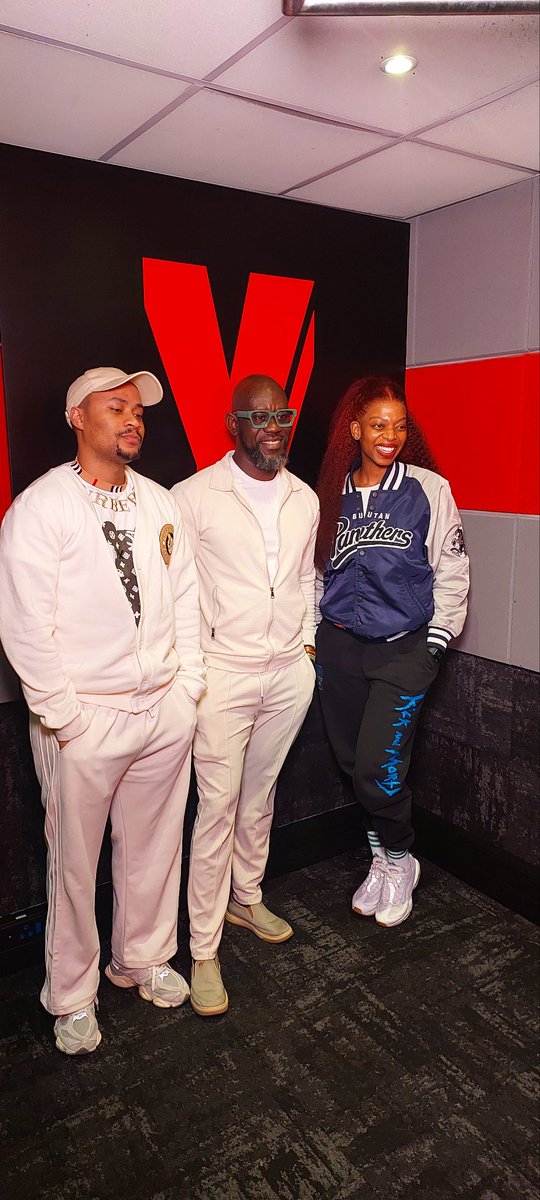 I am TSHEPO V tweet media