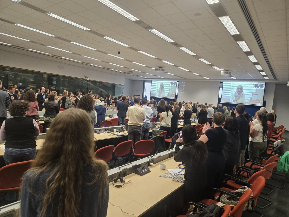 Rasha 🇵🇸 رشا (@rashabakeer) on Twitter photo Virtually joined <a href="/eu_echo/">EU Civil Protection & Humanitarian Aid 🇪🇺</a> Forum on <a href="/PalestineRCS/">PRCS</a> Experience: #Disaster Preparedness in Conflicts w/ a presentation guided by #Gaza colleagues, who continue to inspire the world even at the darkest of times
For me, this standing ovation goes to every first responder in #Palestine Virtually joined <a href="/eu_echo/">EU Civil Protection & Humanitarian Aid 🇪🇺</a> Forum on <a href="/PalestineRCS/">PRCS</a> Experience: #Disaster Preparedness in Conflicts w/ a presentation guided by #Gaza colleagues, who continue to inspire the world even at the darkest of times
For me, this standing ovation goes to every first responder in #Palestine