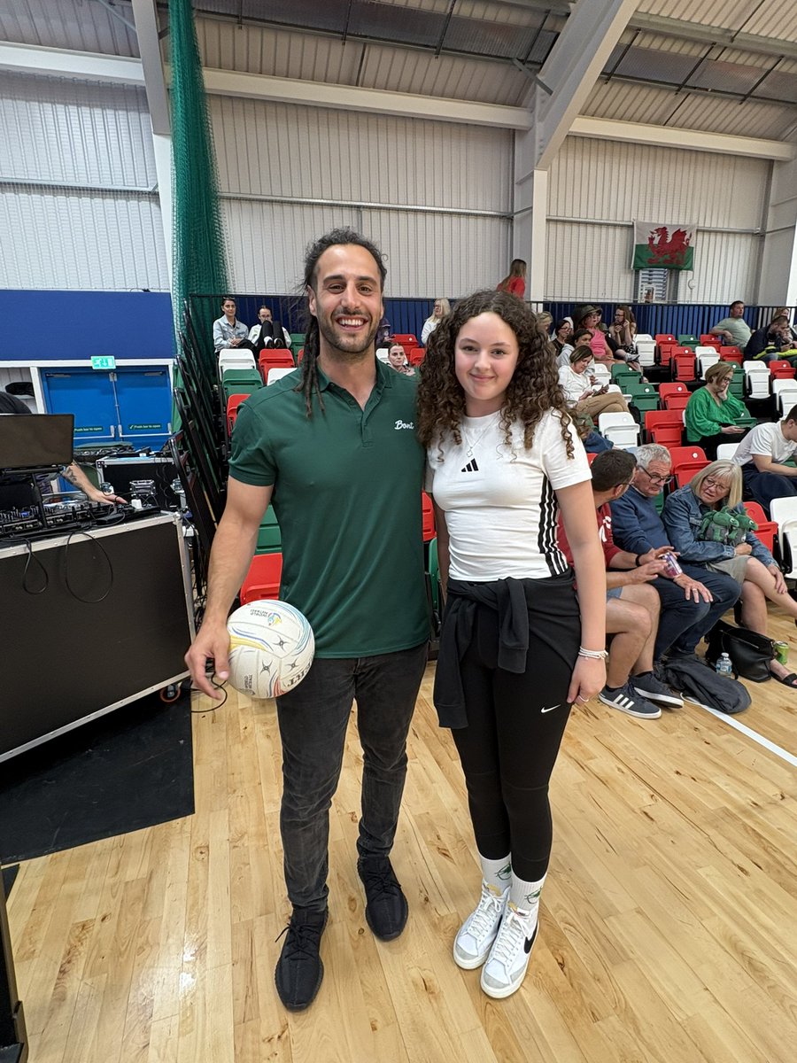 KHSPE (@khs_pe_dept) on Twitter photo Such a great atmosphere at the <a href="/cardiffdragons_/">LexisNexis Cardiff Dragons</a> Game 🐉 Thanks for the photos and autographs 🙏 Such a great atmosphere at the <a href="/cardiffdragons_/">LexisNexis Cardiff Dragons</a> Game 🐉 Thanks for the photos and autographs 🙏